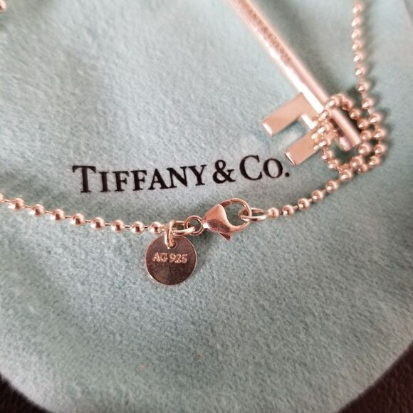 Tiffany & Co. Large Oval Key Necklace - Picture 5 of 6